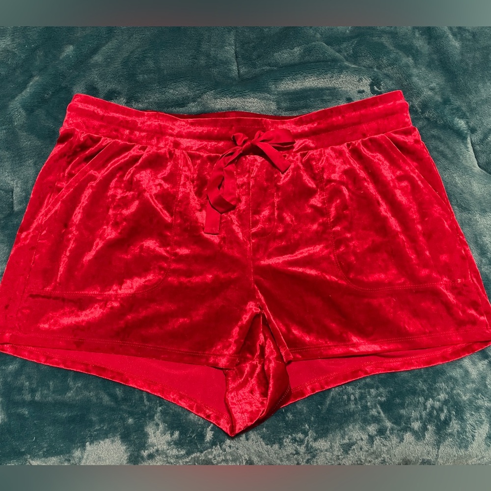 TORRID - CRUSHED VELOUR SLEEP SHORTS